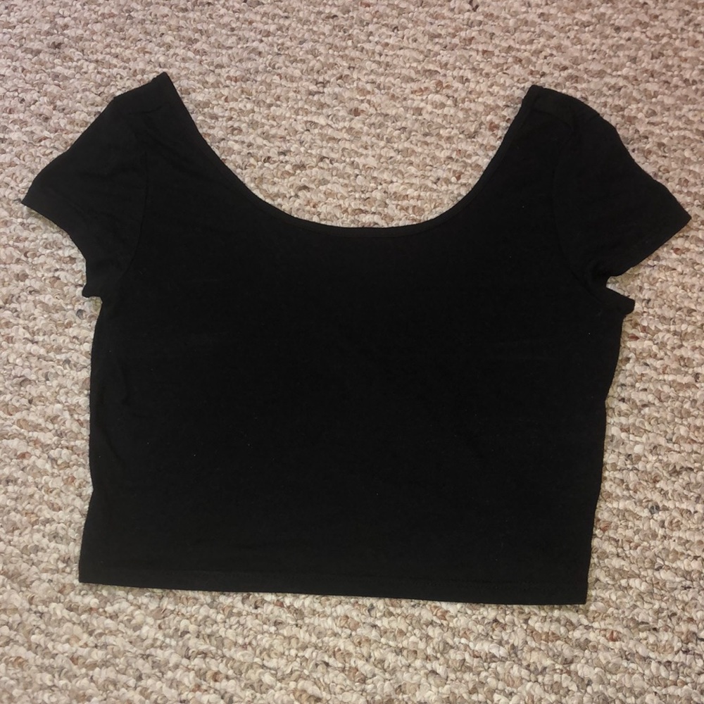 Basic black crop top